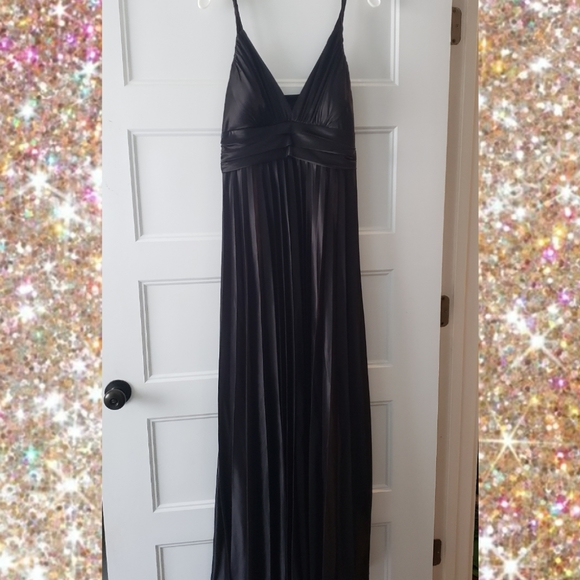 City Triangles Dresses & Skirts - David's Bridal Slinky black dress sz XXL